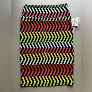 LuLaRoe Cassie 
Size: XS (2-4)
Color: multicolored